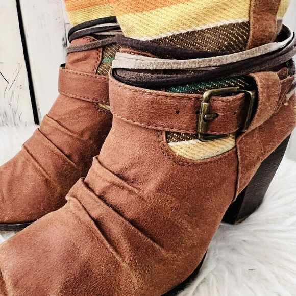 Mossimo Supply Co Southwestern Sunset Canvas Block Heel Pull on Boots - 5.5 - Picture 2 of 7